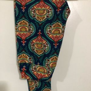 Tall and Curvy LuLaRoe leggings
